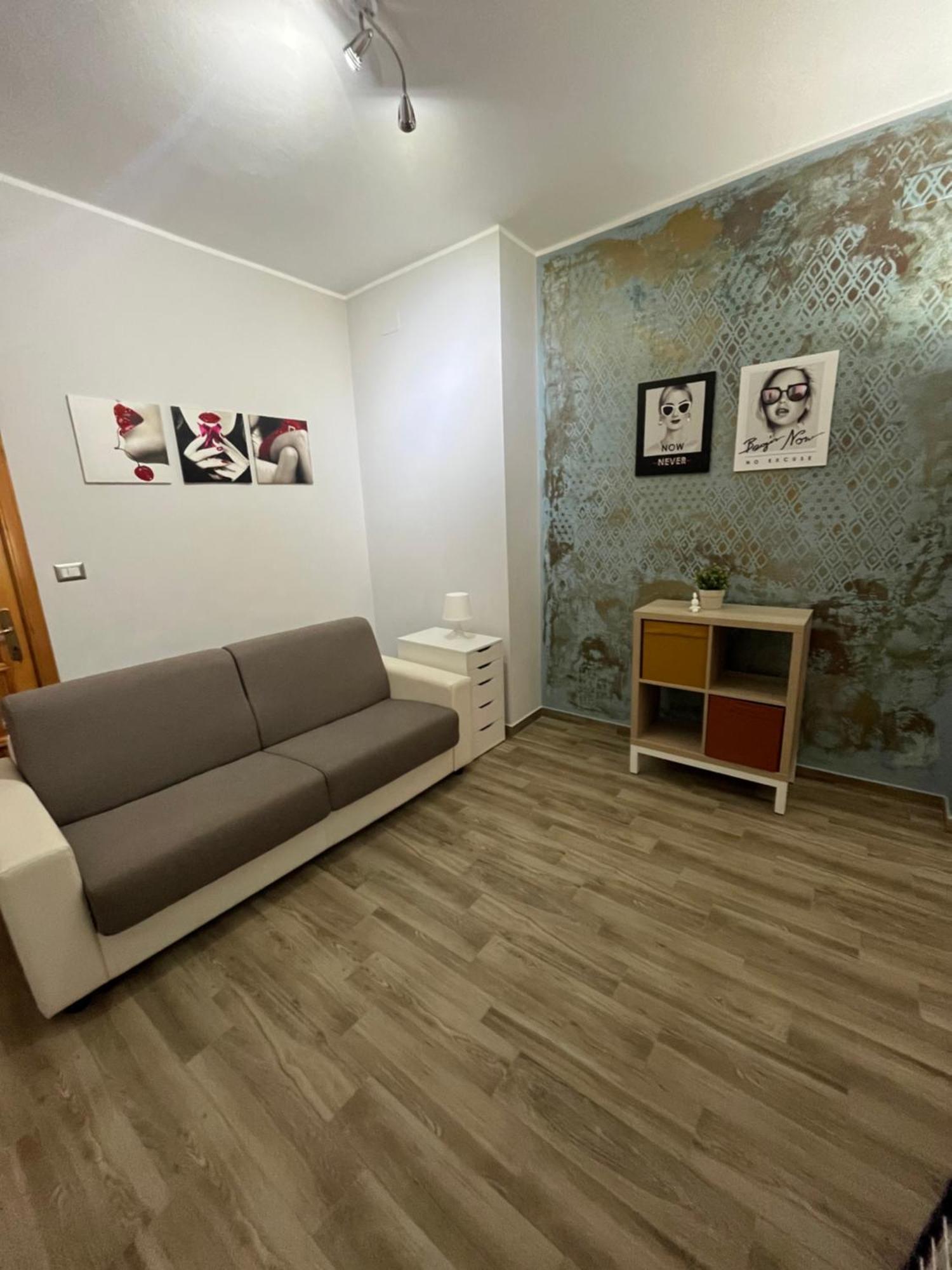 Bouganville Casa Vacanza Ambiente Climatizzato Con Wi Fi Pineto Dış mekan fotoğraf