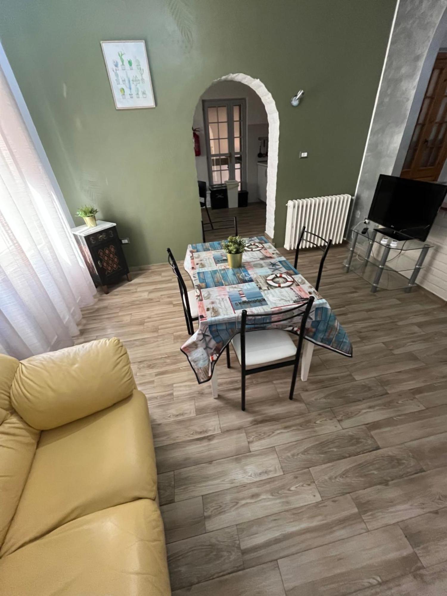 Bouganville Casa Vacanza Ambiente Climatizzato Con Wi Fi Pineto Dış mekan fotoğraf