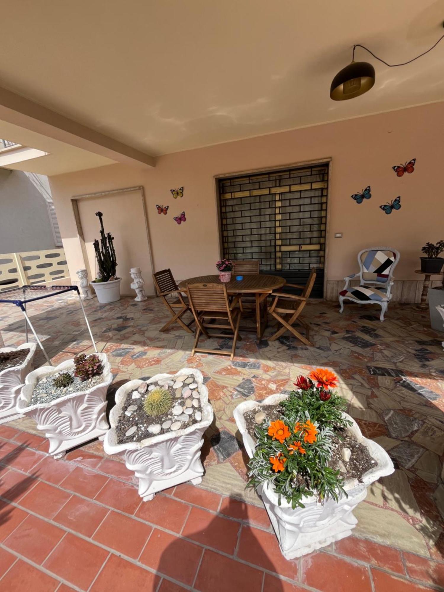 Bouganville Casa Vacanza Ambiente Climatizzato Con Wi Fi Pineto Dış mekan fotoğraf