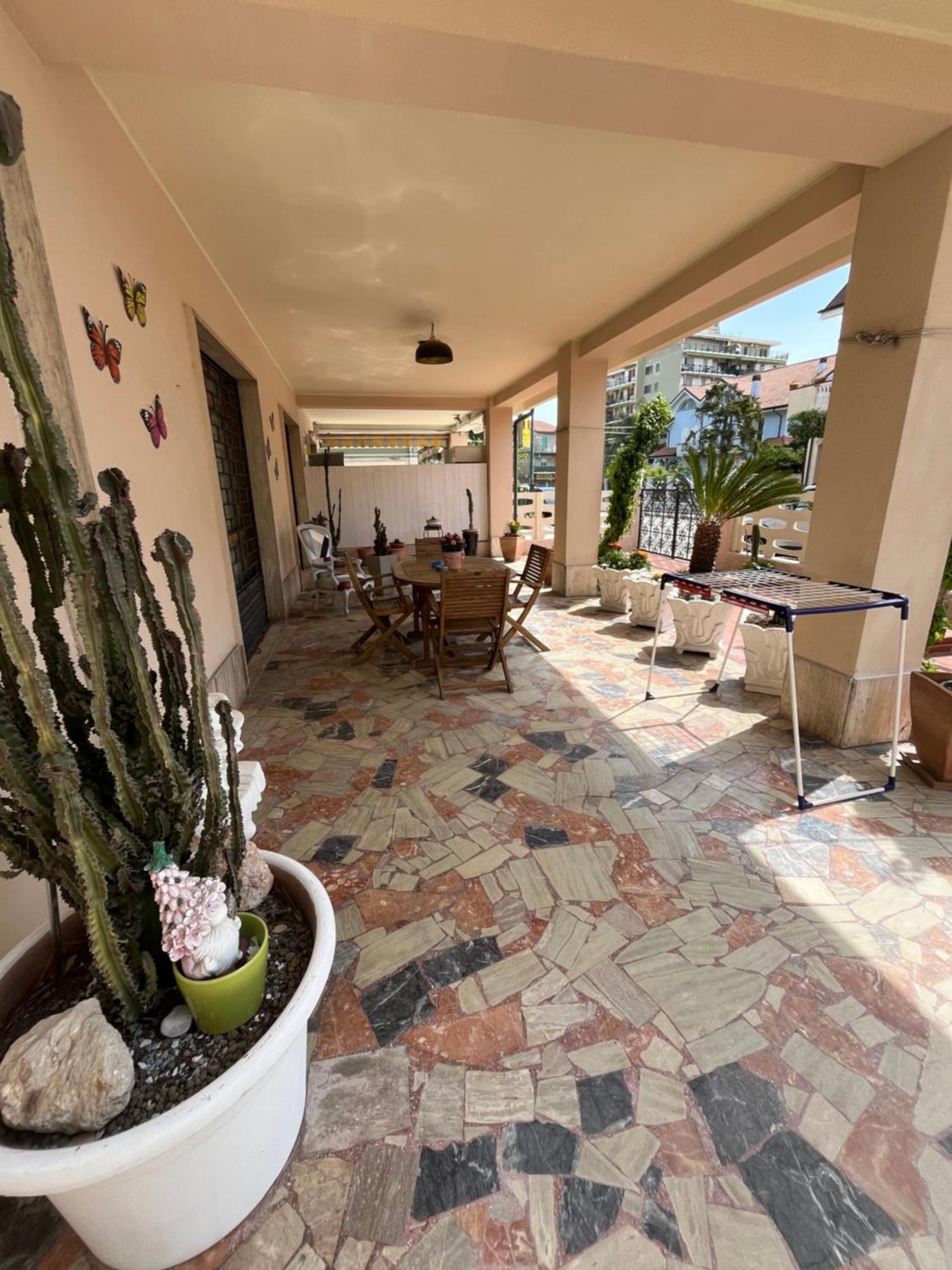 Bouganville Casa Vacanza Ambiente Climatizzato Con Wi Fi Pineto Dış mekan fotoğraf